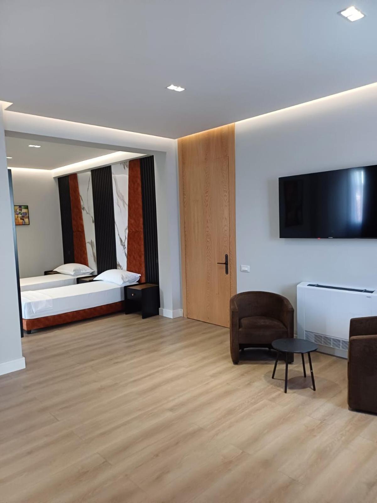 Oxygen Boutique Hotel Tirana Extérieur photo