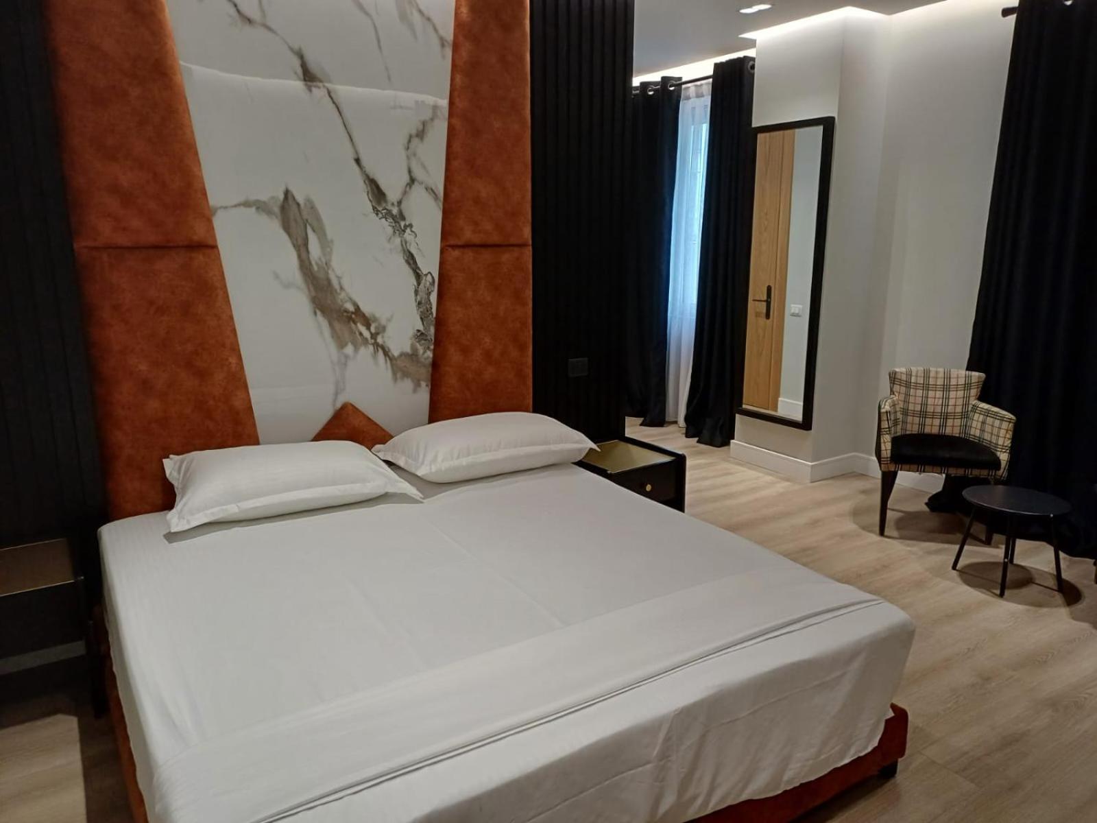 Oxygen Boutique Hotel Tirana Extérieur photo