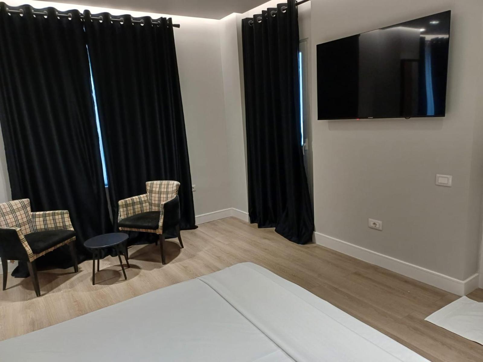 Oxygen Boutique Hotel Tirana Extérieur photo