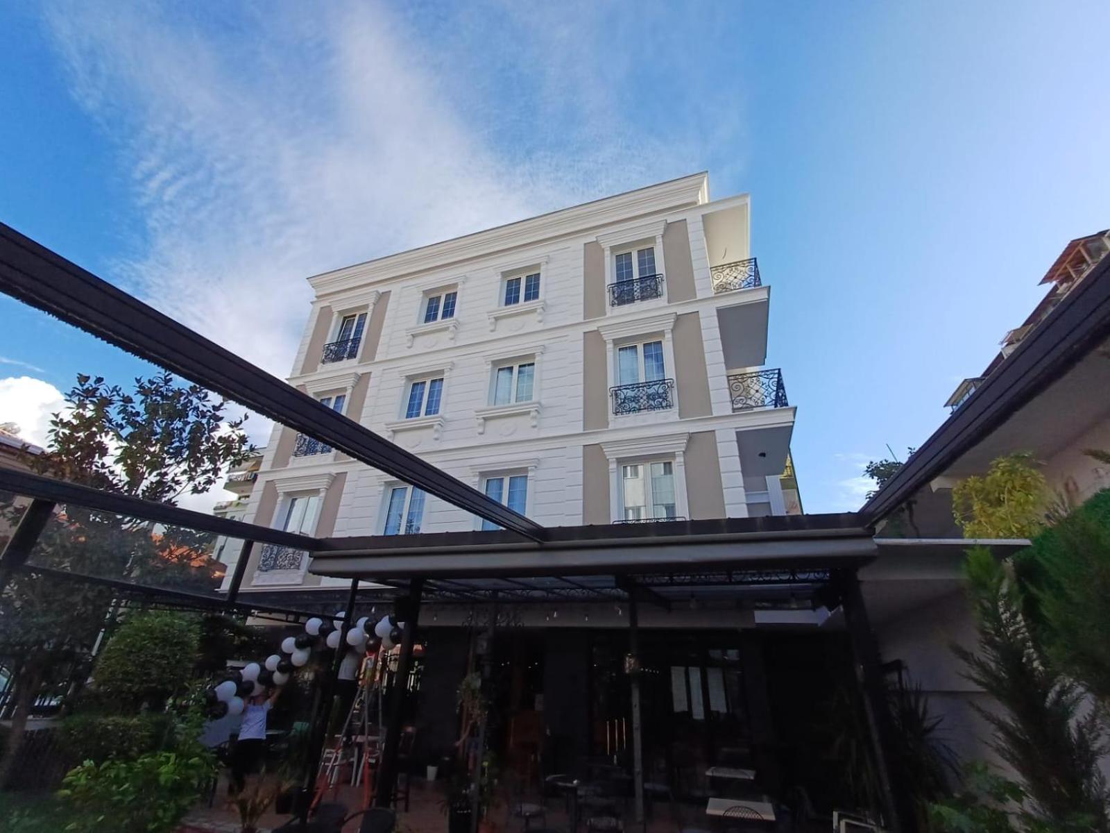 Oxygen Boutique Hotel Tirana Extérieur photo